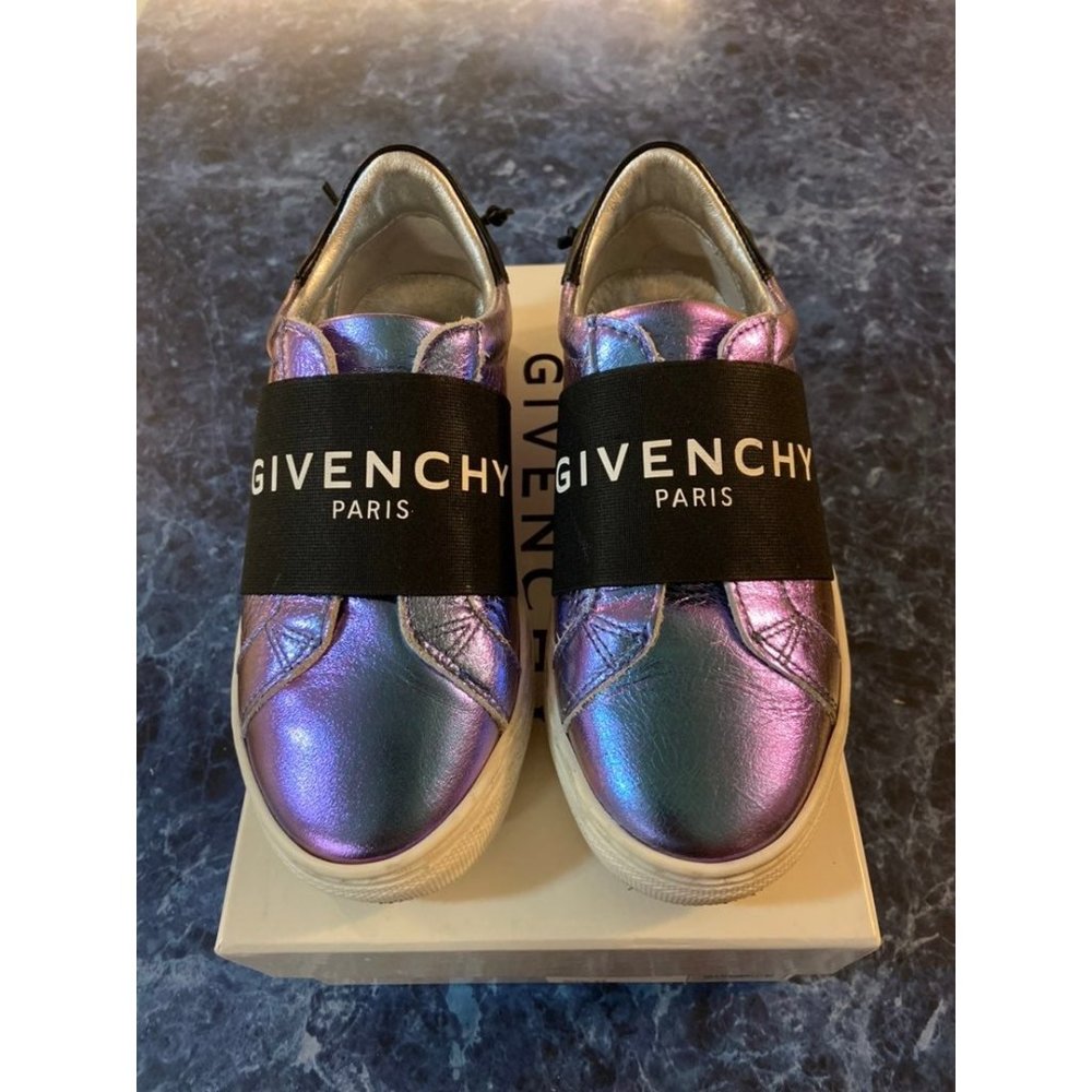 Givenchy Kids Elasticated-Strap Logo Sneakers Purple EU 33/US 8 $607. Pre-Owned